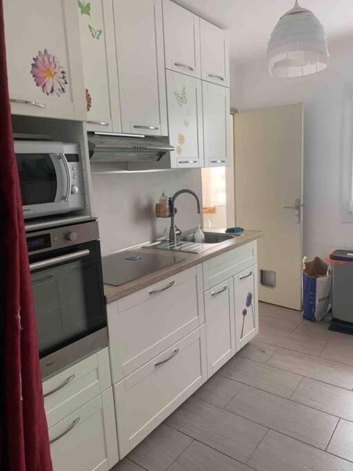 Appartement Familial En Bord De Mer Ла-Сейн-сюр-Мер Экстерьер фото