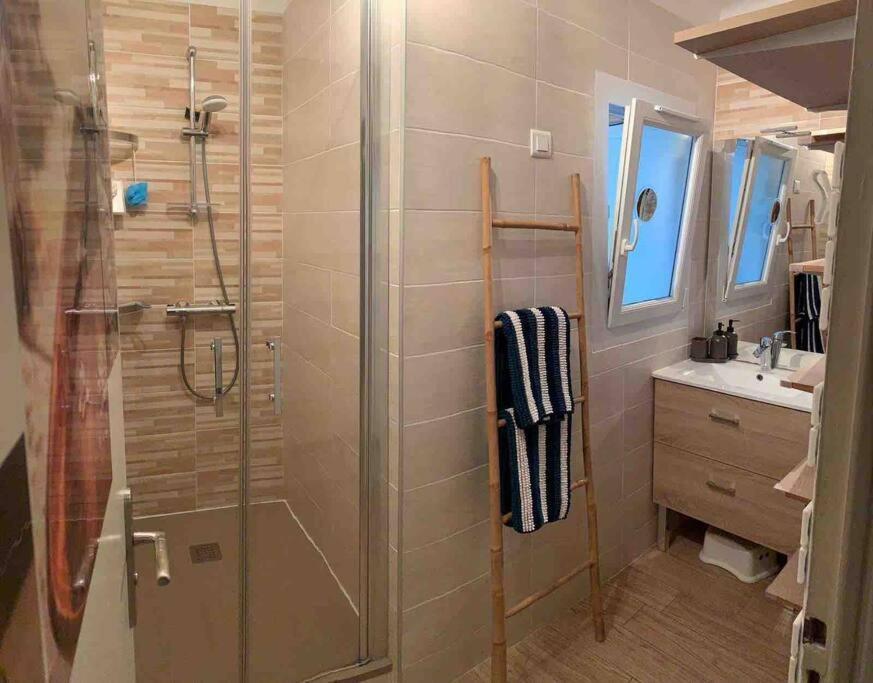 Appartement Familial En Bord De Mer Ла-Сейн-сюр-Мер Экстерьер фото